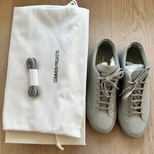 Common projects Achilles Low MEN
Grey, size 40